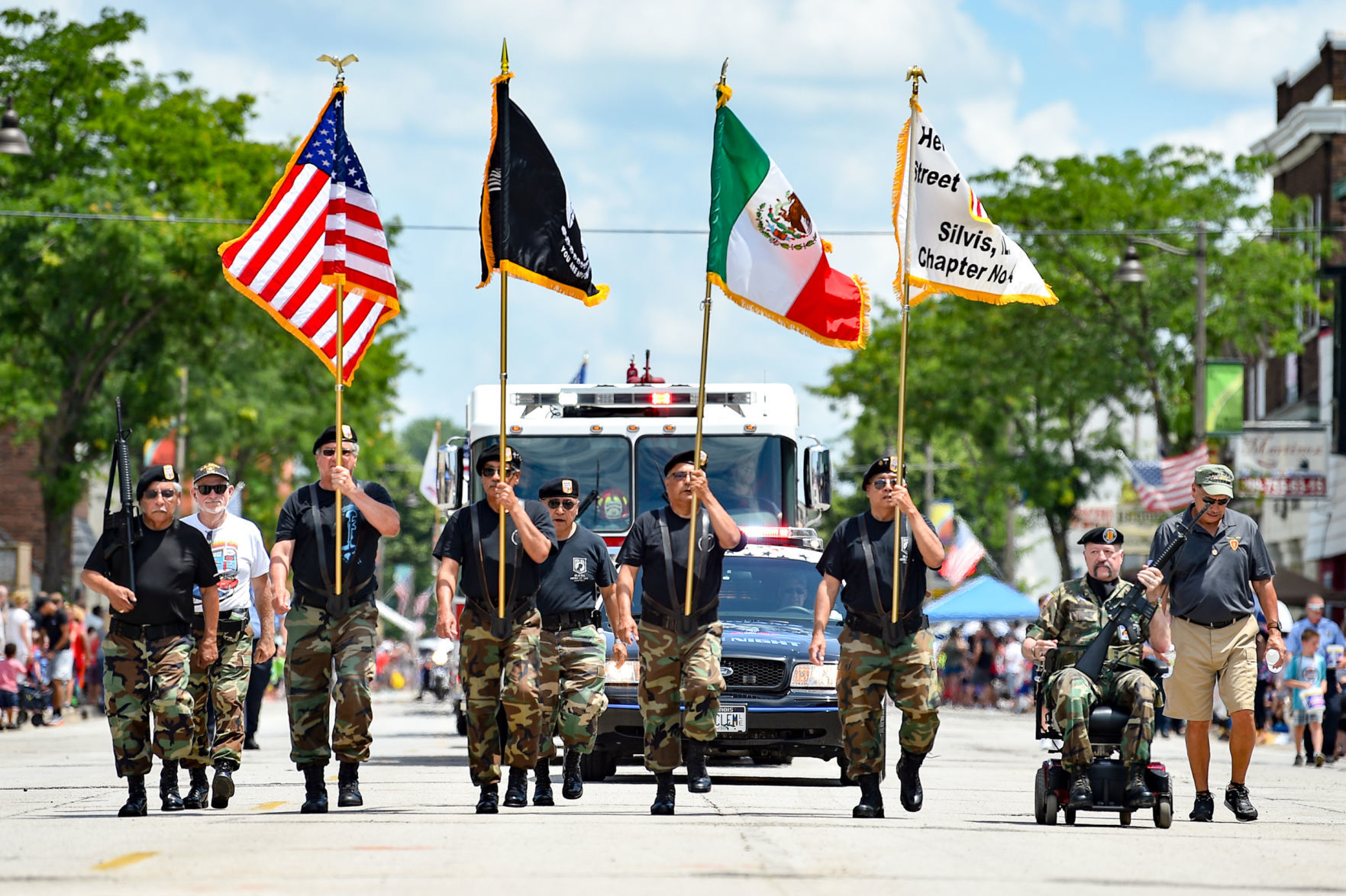 070519-mda-nws-em4thparade-010a.jpg